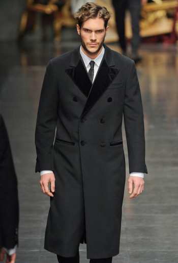Тенденции мужской одежды: бархатные пальто и жакеты осенне-зимнего сезона 2012-2013